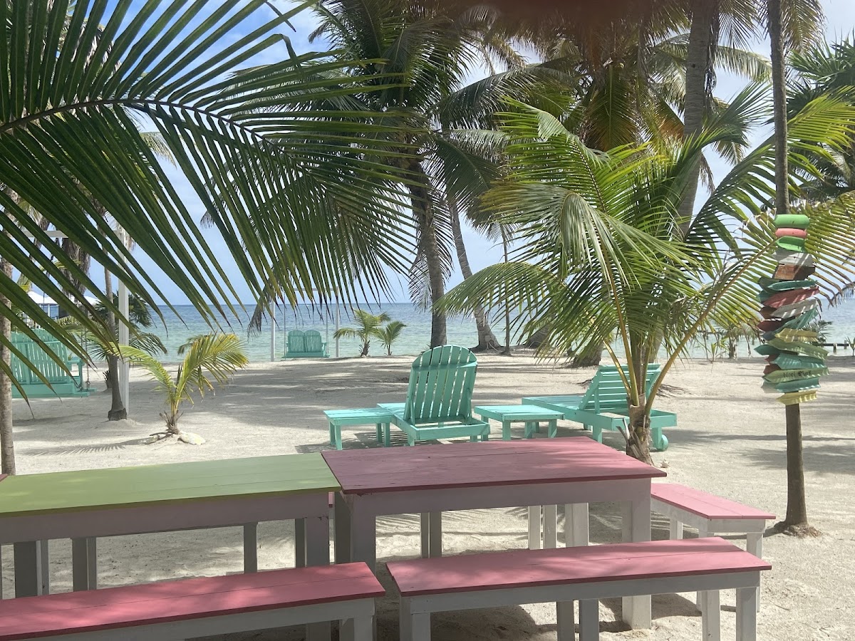 Little Town Pizza Lake Cowichan